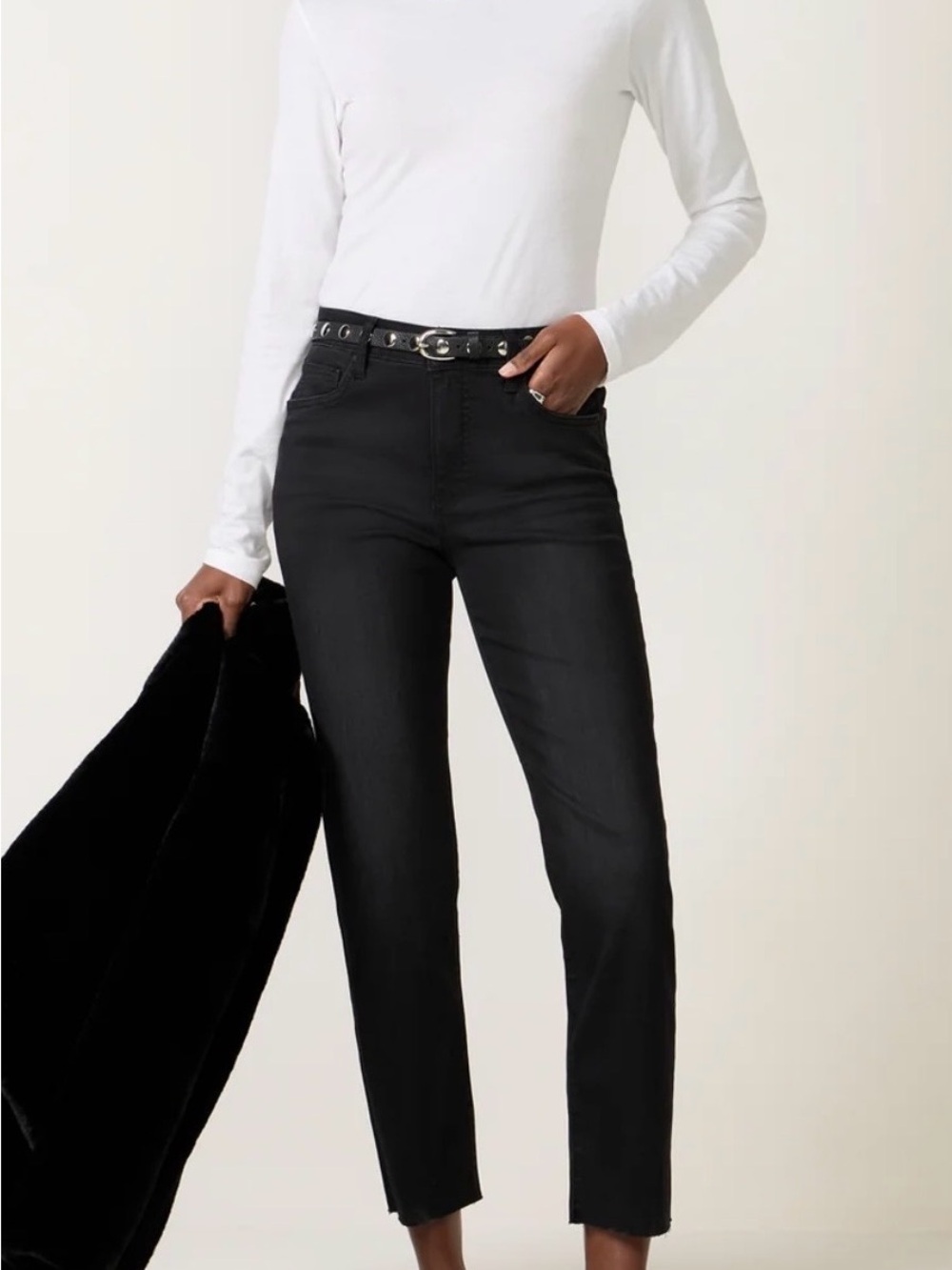 High-Rise Black Cropped Women's Jeans
